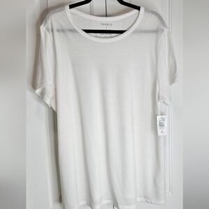 Torrid Classic White Short Sleeve Tee